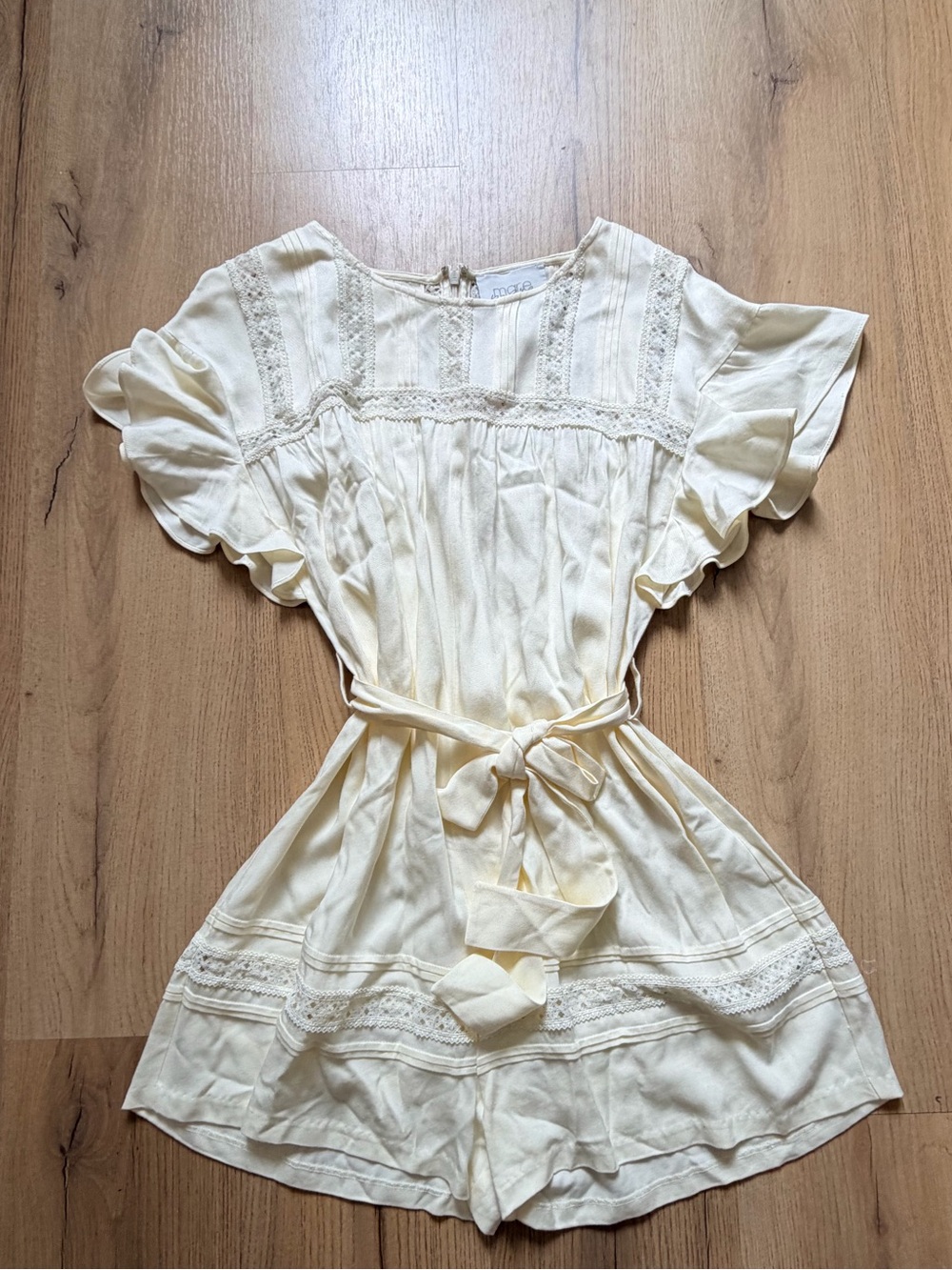Light Cream Lace-Trim Summer Romper with Tie Waist by Mare-Mare - Picture 1 of 3